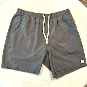 Vuori Kore Shorts. Lined XL
